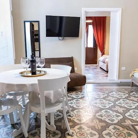 Tresca Charme - 22 Aparthotel 3*